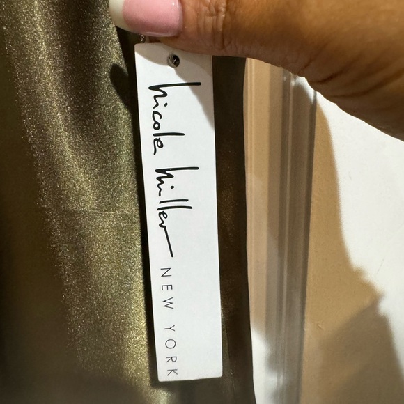 NWT Nicole Miller olive green tank top with gold accents - Picture 5 of 6